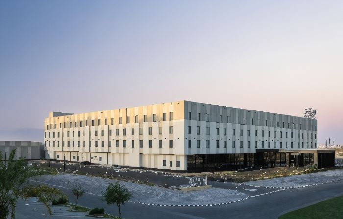 Maani Muscat Hotel & Suites