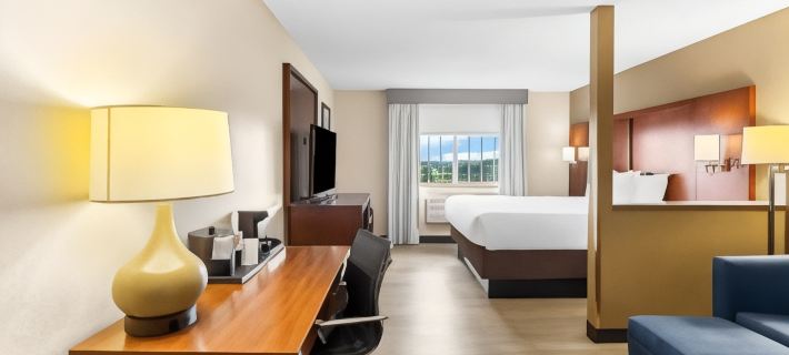 Comfort Suites Grayslake Near Libertyville North Hotels in Lake County