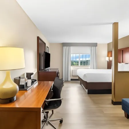 Comfort Suites Grayslake Near Libertyville North