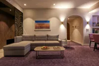 M Suite Hotel - Bãi đậu xe