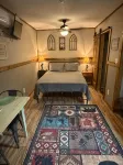 Encounter the Glory Cabin 2 in the heart of Moravian Falls, NC - Homestays