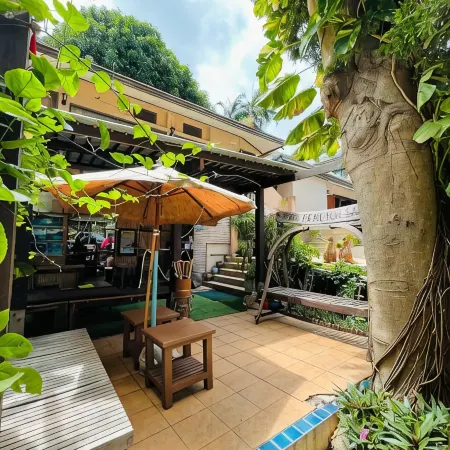 Meewaya Hotel