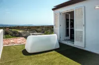 Escape to Paradise:Villa with Pool, Garden and Sea View Surrounded by Nature - 무료 와이파이