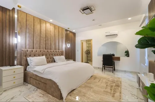 Keneuro hotel & suites - Pensions