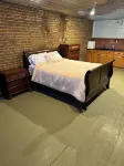Game room/ sleeps 10/ near Murfreesboro Diamond mine/ lakes/ fun, unique, quirky - Wifi
