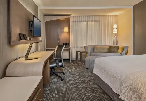 Courtyard by Marriott Irvine Spectrum - Breakfast