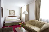 Atyrau Dastan Hotel - parking