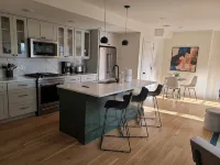 Union Square Beauty 2 bed/2 bath w/ Private Patio