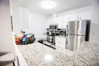 Luxury 1BR Apartment in Downtown Stamford w/ Amenities & Easy Access to NYC! - Holiday Apartments