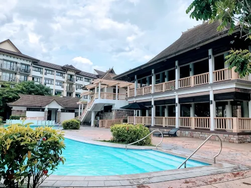 1 Bedroom Deluxe Condo at Apartelle d' Oasis - spa