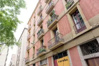 Sunny apartment on the square - Bungalows
