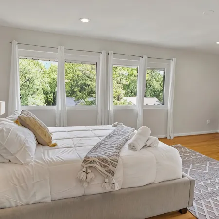 Stay,Work,Thrive on the premier House, Entire home in McLean Отели в г. Дрейнсвилл