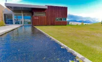 Exclusive villa opposite Akureyri - Pools