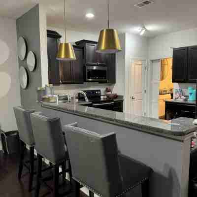 Spacious 5-bedroom house in lovely North Charleston!! 20mins to Downtown Others