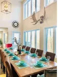 Luxury Tremblant Chalet • Hot Tub • Fireplace • Firepit • BBQ • 7 Min to Ski -  Ferienhäuser