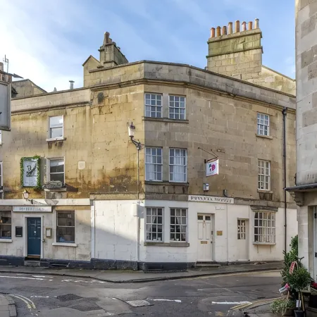 Spacious Luxury Georgian Townhouse in the heart of Bath