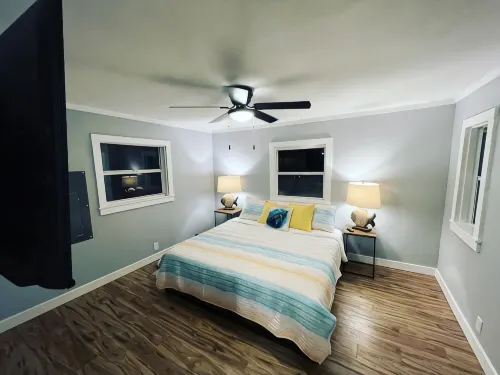 The Bungalow on Betty - 2-Star
