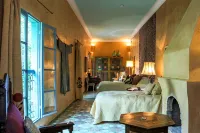 Riad Jardin des Biehn - สระว่ายน้ำแบบอินฟินิตี้