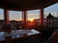 Hulder- og Trollparken Hotéis em Senja