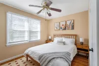 Spacious 3-bed/3-bath home close to Bruce's Field! - 4 étoiles