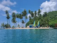 Clavier's- AirCon- Seaside- FamilyFriendly Hotels in Soufrière