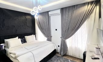 Marcliff Apartments