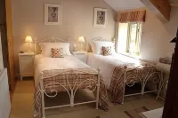 The Oaks - Award Winning Barn Conversion In Hope Village Near To Castleton