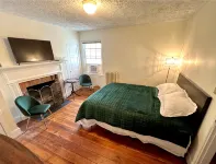 Spacious Historic Home Downtown Annapolis Main St. Book for Commissioning Week! - balcony
