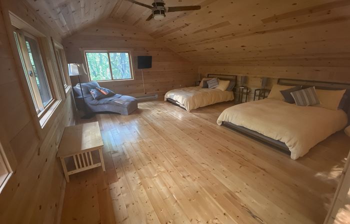 Quiet Sports Oasis-Wooded & Private