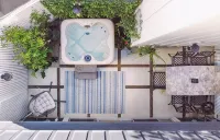 4 Br Luxury Designer Home Hot Tub, Parking Garage Near San Francisco UC Berkeley - palestra