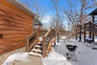 March Sale! Lakefront Cabin directly on Table Rock Lake: w/Pool+Hot Tubs - 부티크