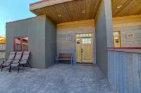 3B/2B Modern Downtown Moab Townhouse - Great Location - Bathtub