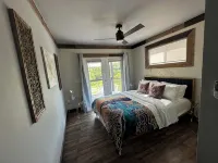 Nature Cabin Access to Swimming Hole Sauna 3 mi from Hocking Hills St Pk - 4-Star