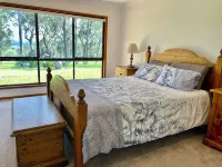 Bushland Escape: A rural bush setting on acreage suitable for small groups - พร้อมWifi