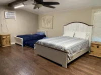 Waterfront 2 Bedroom Home- South Toledo Bend - Homestays