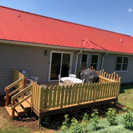 Adjacent to South Holston River. Pet/smoke free!  Great fishing! Close to BMS!