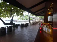 Club Santana Beach & Resort - ที่มีบาร์
