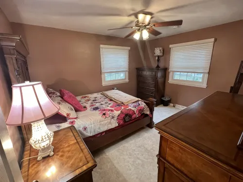 3BR/2BA Beauty near TBK sports complex. Right off I74, close to everything! - 3 tähden
