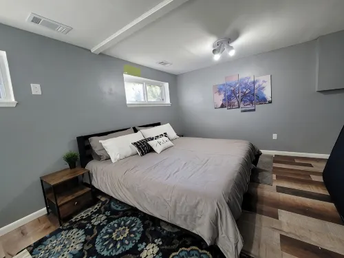 Comfortable 4 Bedroom / 1.5 Bathroom Home - Wifi