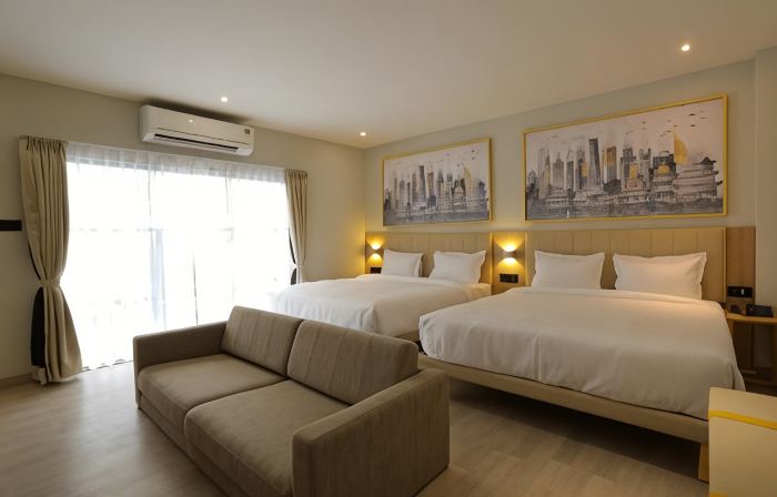 Hotel City Express by Downtown