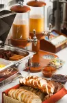 Jade Hotel-Ezüsthíd Hotel - breakfast