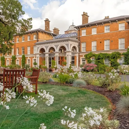 Oatlands Park Hotel