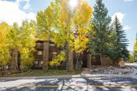 2BR Pine Ridge Condo; Ski-In, Walk to Downtown - 2-Star