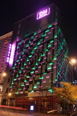 HOTEL ON - Motels