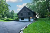 Luxury Ski In-Out ● Mountain Creek ● Hot Tub ● Golf - 4성급