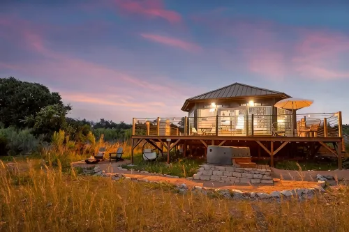 Romantic Stargazing Retreat in Nature w/ Hot Tub, Sauna + Outdoor Shower - 4つ星