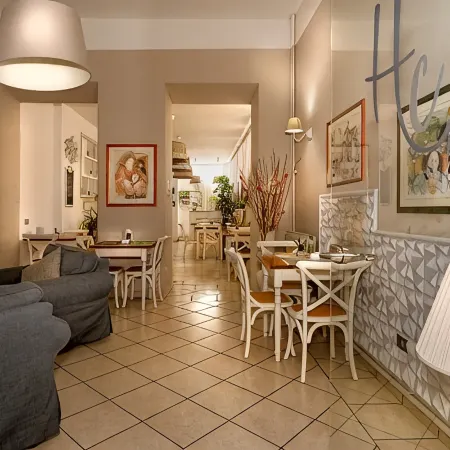 City Hotel