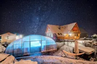 Indoor Pool, Giant Game Room Party Lodge, Entire Estate Rental - Hot Tub