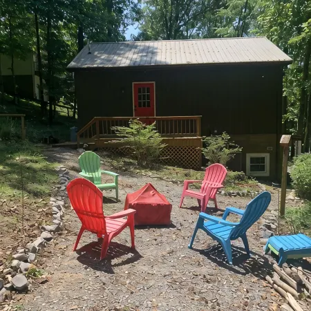 Lake Front Cottage with private sandy beach