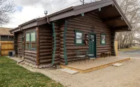 Cozy Cody Cottage located in the heart of downtown Cody! - Boutique